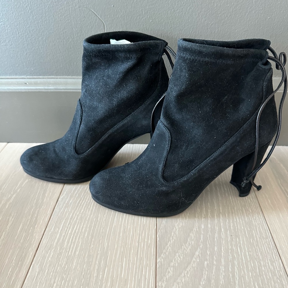 Stuwart Weitzman Booties